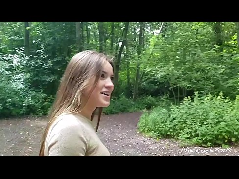 ❤️ Ech hunn dem Evelina virgeschloen datt mir op enger ëffentlecher Plaz fécken! Si sot jo. Dunn hunn ech hatt an den Arsch gefickt an an hirem Mond kum. Dunn huet si sech selwer gepisst. Sexvideo bei eis ❌❤