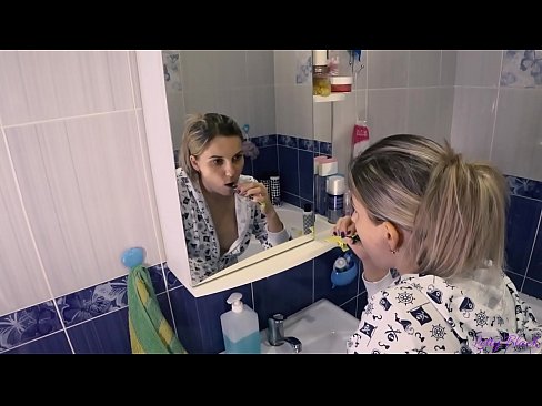 ❤️ Hack mat jonken an Pyjamas endet mëndlech kum an Arsch - Letty schwaarz Sexvideo bei eis ❌❤